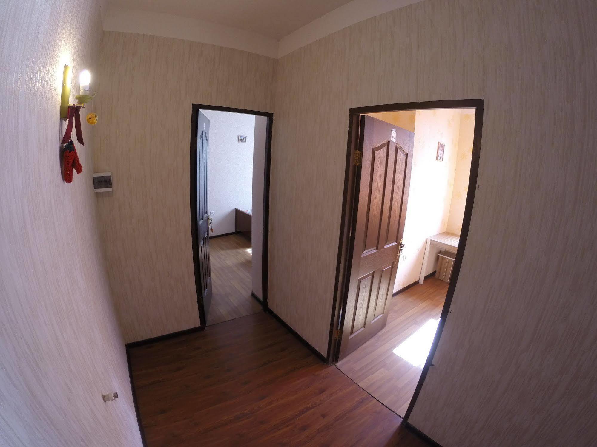 Glide Hostel Jerevan Exteriör bild