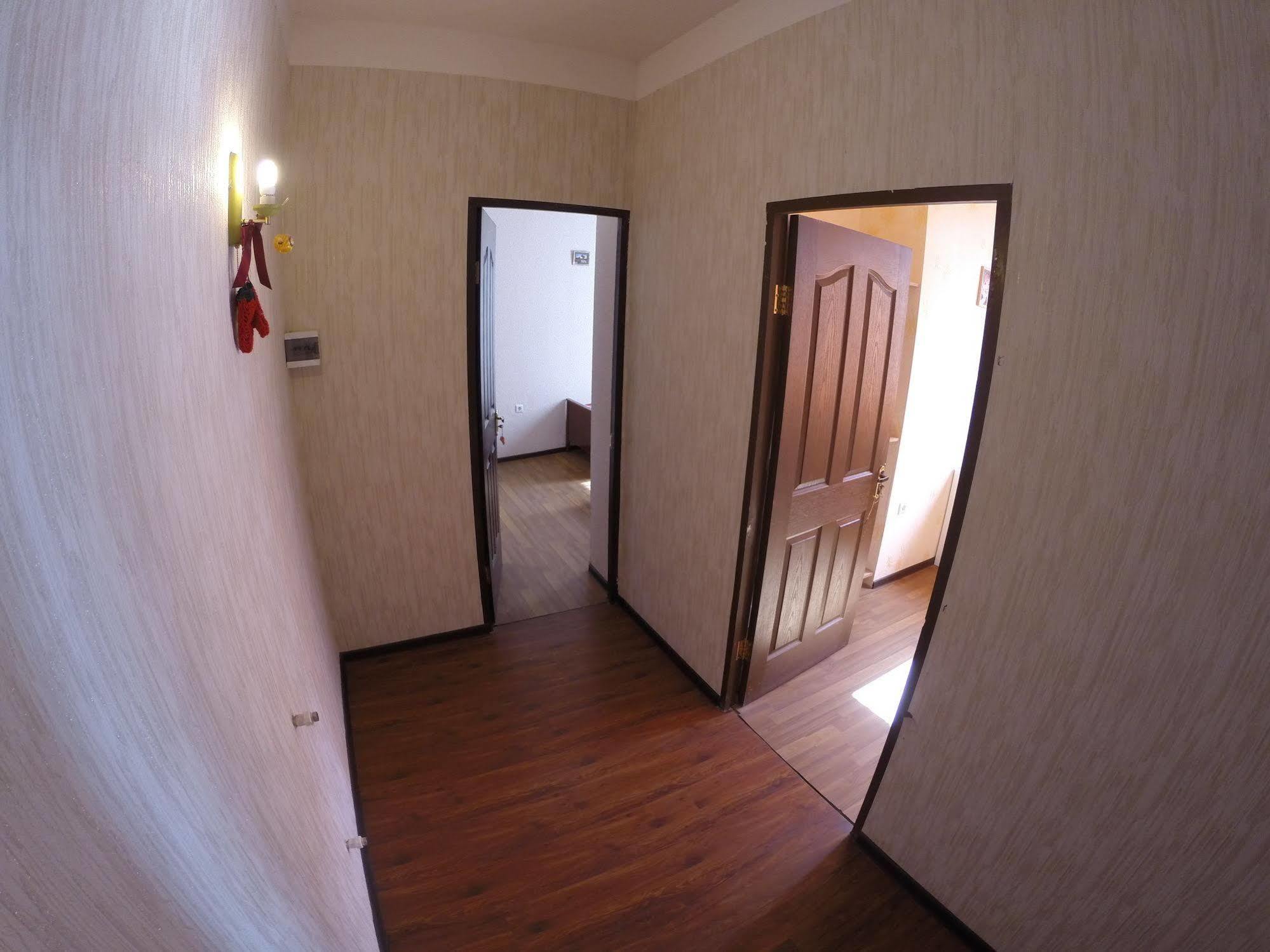 Glide Hostel Jerevan Exteriör bild